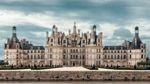 How to Rent a Castle in France : Luxurious Stay